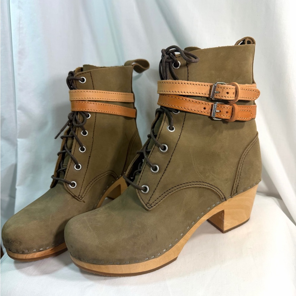 Swedish Hasbeens Olive Nubuck Lace-Up Ankle Combat Granny Boots with Straps 9/40